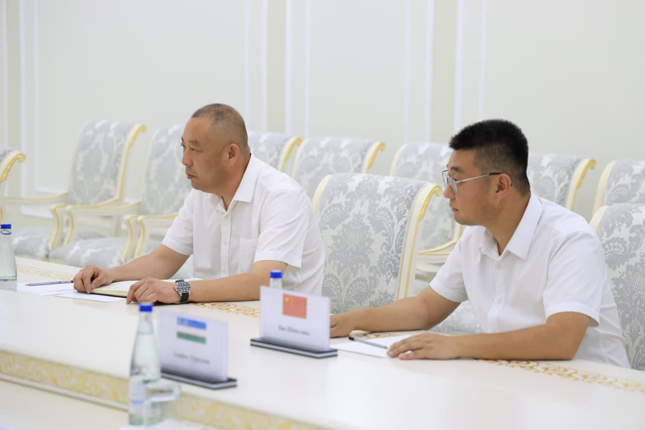 Viloyat hokimi Xayrullo Bozorov Xitoyning “Beijing Goldenwater Information Technology Development Co., Ltd.” kompaniyasining O‘rta Osiyodagi vakili Fu Chjunkuyni qabul qildi.
