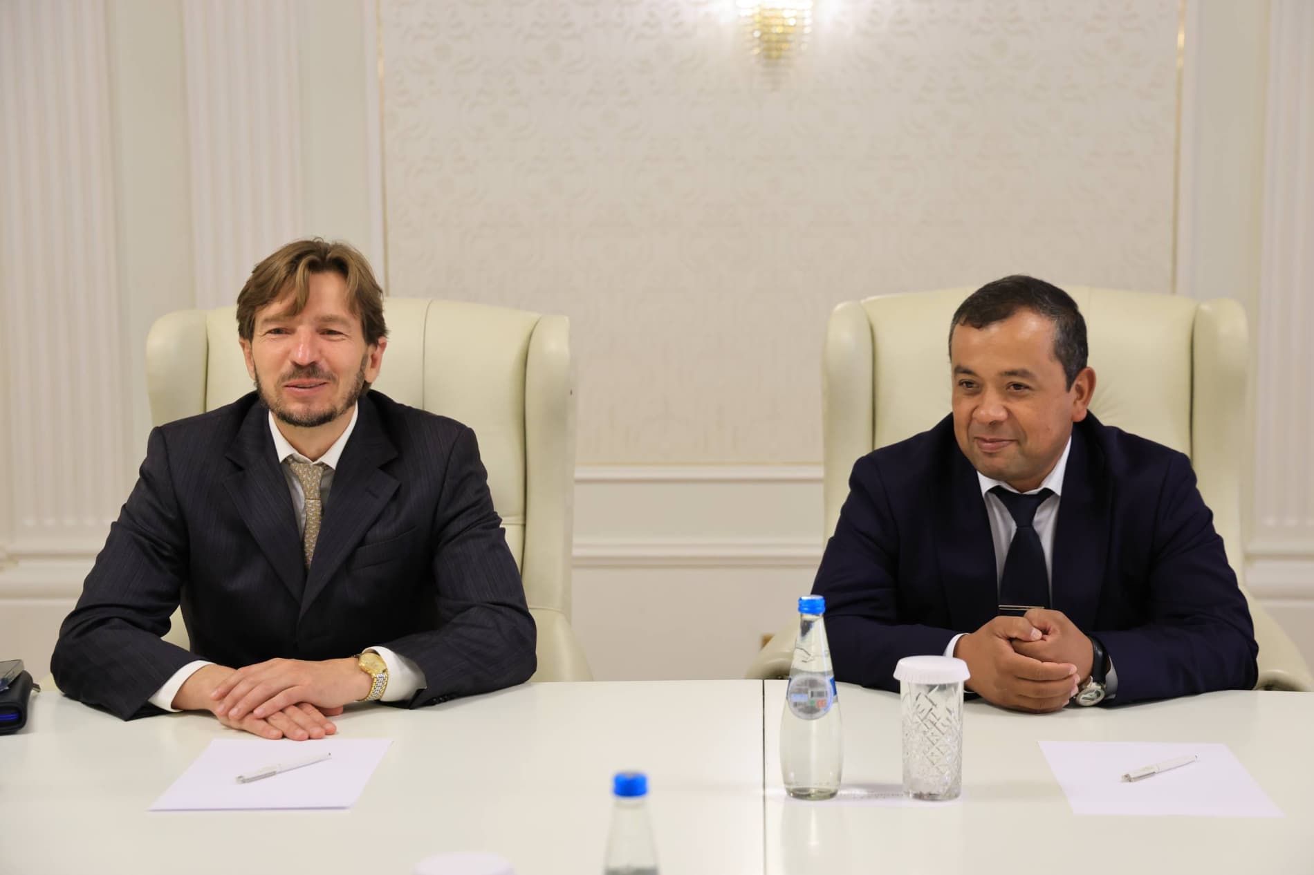 As part of the Third Forum of the Regions of the Republic of Uzbekistan and the Republic of Belarus, currently taking place in Minsk, Governor of Fergana Region Khayrullo Bozorov held a meeting with Belarusian entrepreneurs and company executives