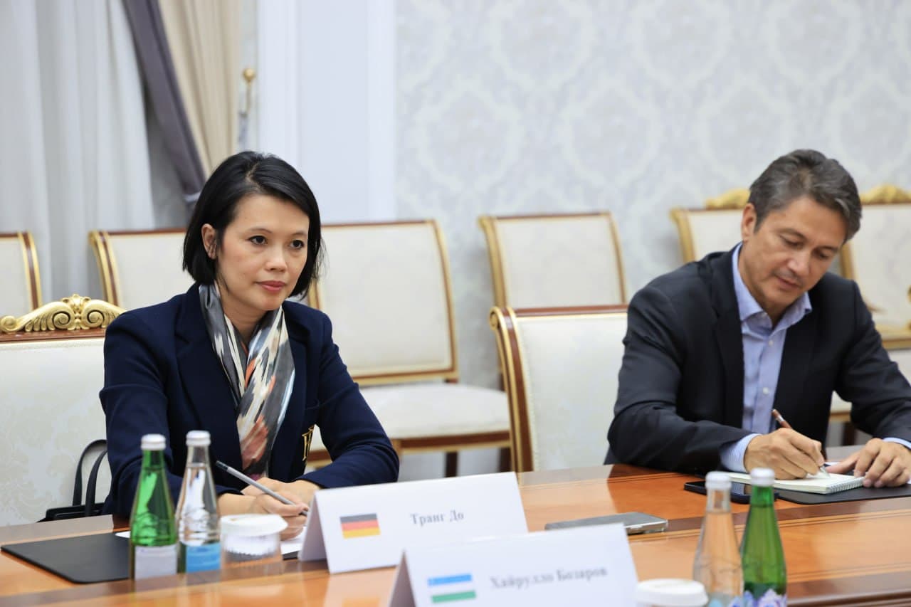 Advanced Practices to Be Introduced in Vocational and Foreign Language Training for Youth