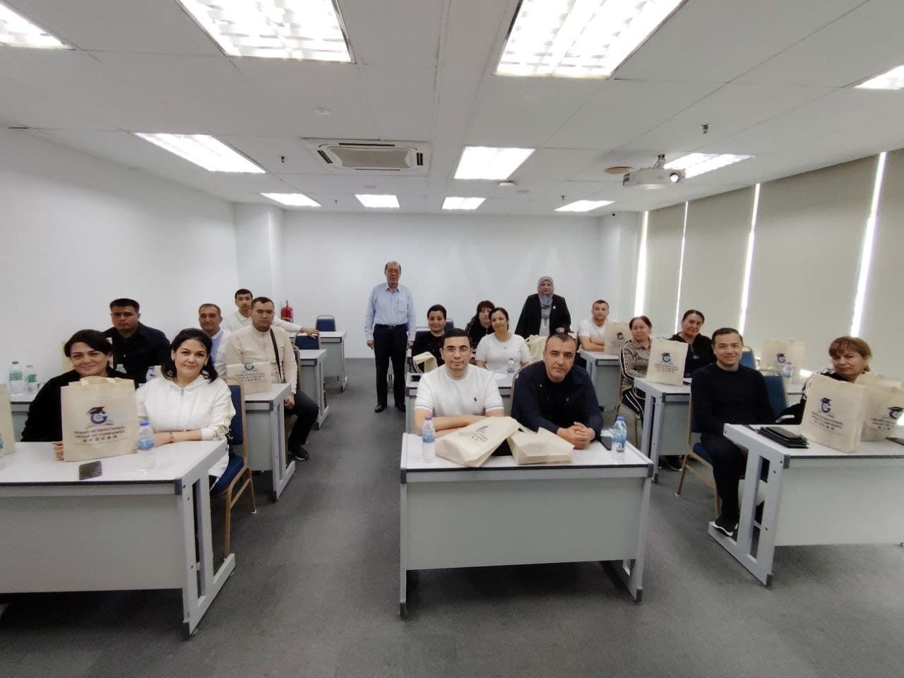 Xorazmlik pedagoglar Malayziyada malaka oshirmoqda