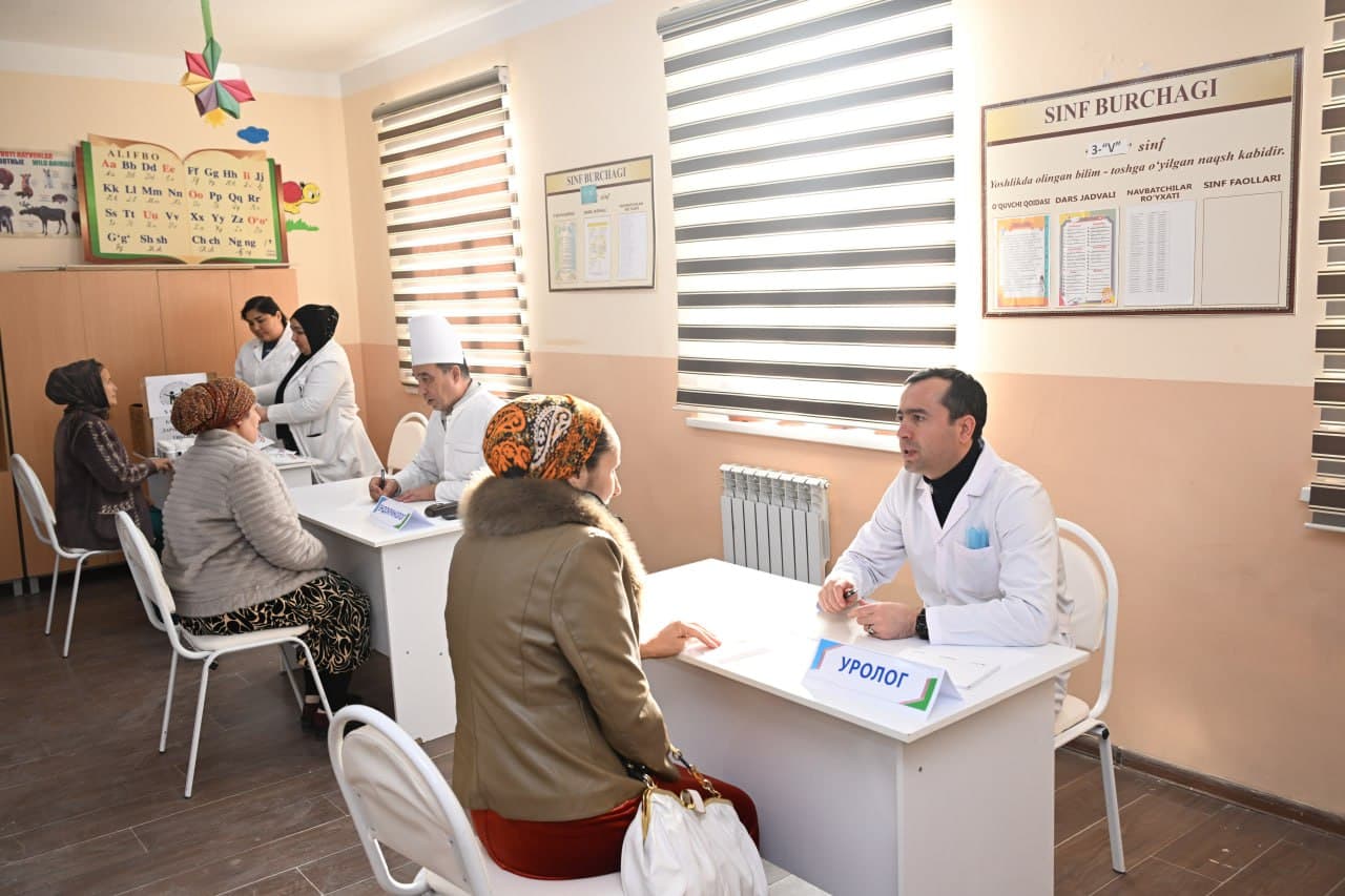 Viloyatimizdagi eng chekka mahallalardan biri - Tuproqqal’a tumanidagi Sarimoy mahallasida yaqinlashib kelayotgan Yangi yil oldidan bayram tadbiri o‘tkazildi.