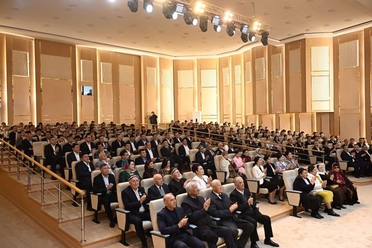 Qutlugʻ bayramlar arafasida Urganch shahrida zamonaviy madaniyat markazi binosi foydalanishga topshirildi.