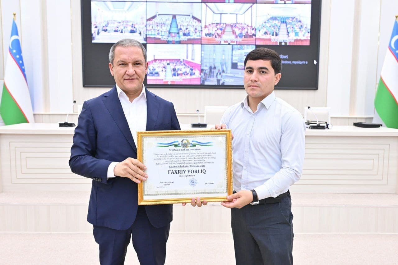 Bugun viloyat hokimligida O‘zbekiston Respublikasi Prezidentining 2026-yil 5-yanvardagi PQ-1-sonli hamda 2021-yil 2-apreldagi PQ-5050-sonli qarorlari ijrosi yig‘ilish bo‘lib o‘tdi.