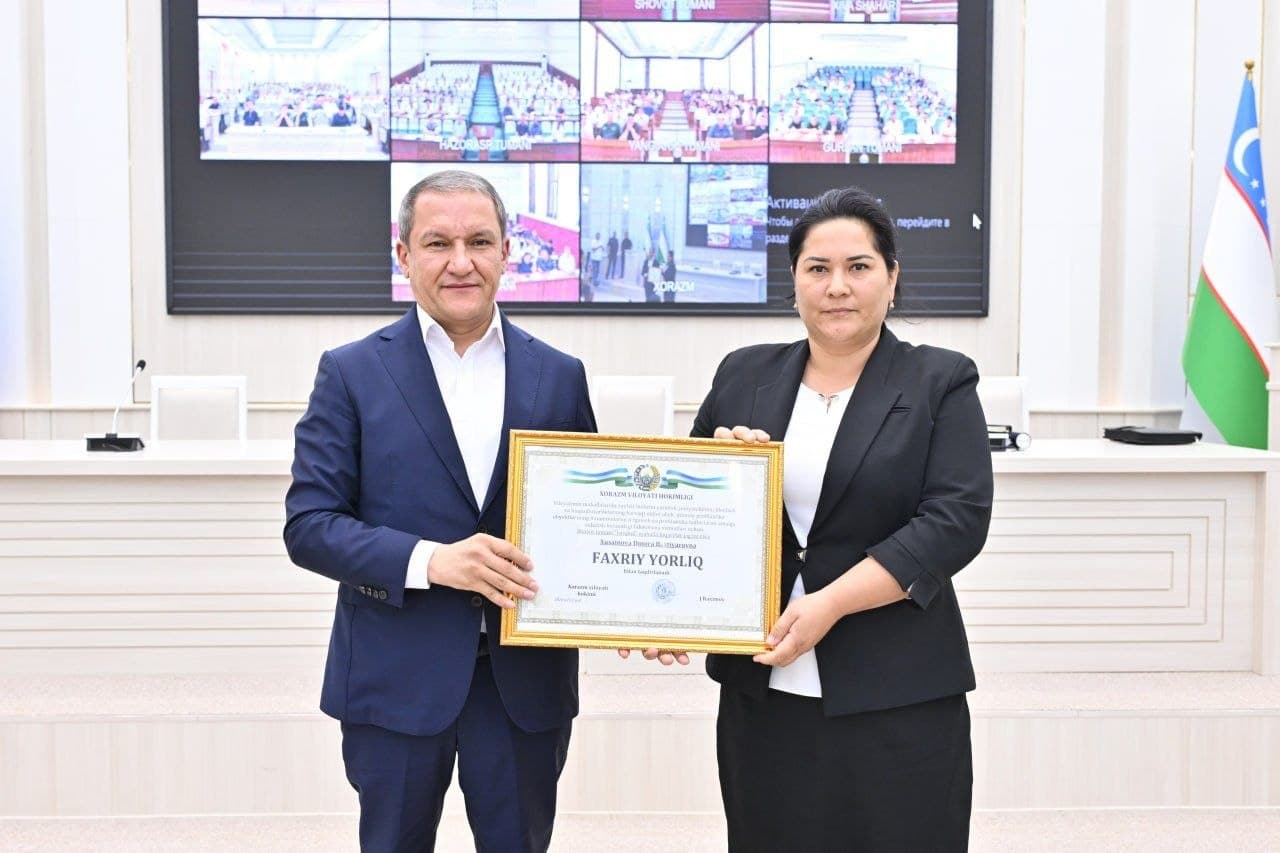 Bugun viloyat hokimligida O‘zbekiston Respublikasi Prezidentining 2026-yil 5-yanvardagi PQ-1-sonli hamda 2021-yil 2-apreldagi PQ-5050-sonli qarorlari ijrosi yig‘ilish bo‘lib o‘tdi.
