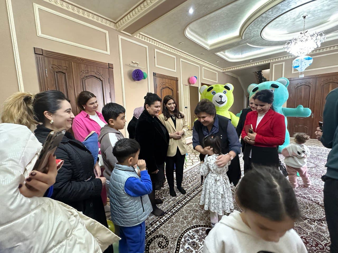 2024 йил — "Ёшлар ва бизнесни қўллаб-қувватлаш йили"нинг бошида Тошкент шаҳрида ёш тадбиркор Д. Назирова раҳбарлигида 100 ўринга мўлжалланган мактабгача таълим ташкилоти болажонлар учун ўз эшикларини очди.