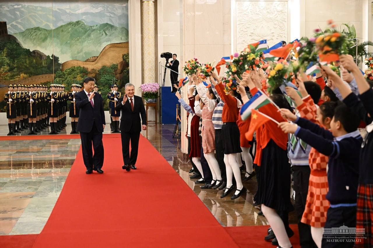 Ўзбекистон Президентини расмий кутиб олиш маросими бўлиб ўтди
