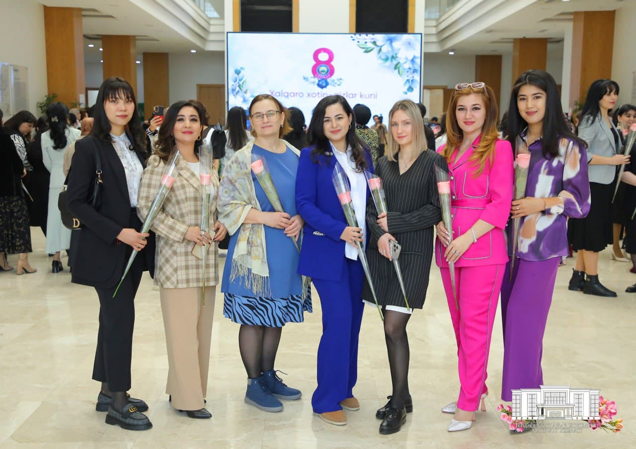 Сегодня в хокимияте Ташкента было организовано торжественное мероприятие в преддверии Международного женского дня.