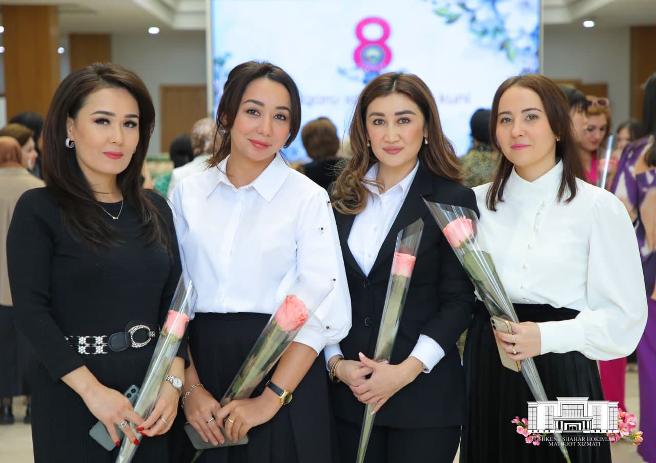 Сегодня в хокимияте Ташкента было организовано торжественное мероприятие в преддверии Международного женского дня.