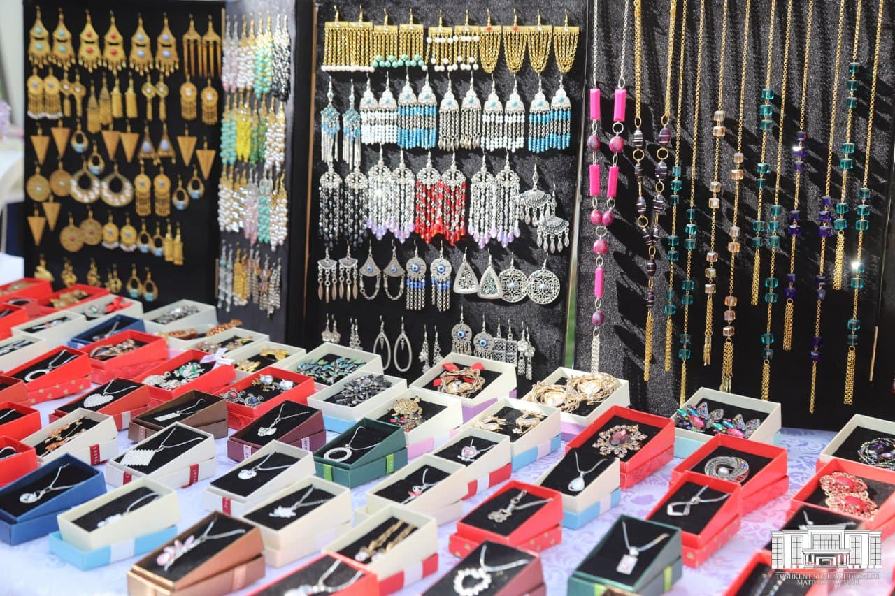 Sergeli tumanida xotin-qizlar bandligini ta’minlash, kasb-xunarga o‘qitish va tadbirkorlikni rivojlantirish borasida “Mehnatdan kelsa boylik - turmush bo‘lar chiroyli” shiori ostidagi seminar-treningi hamda “Xotin-qizlar bandligini ta’minlash va salomatli