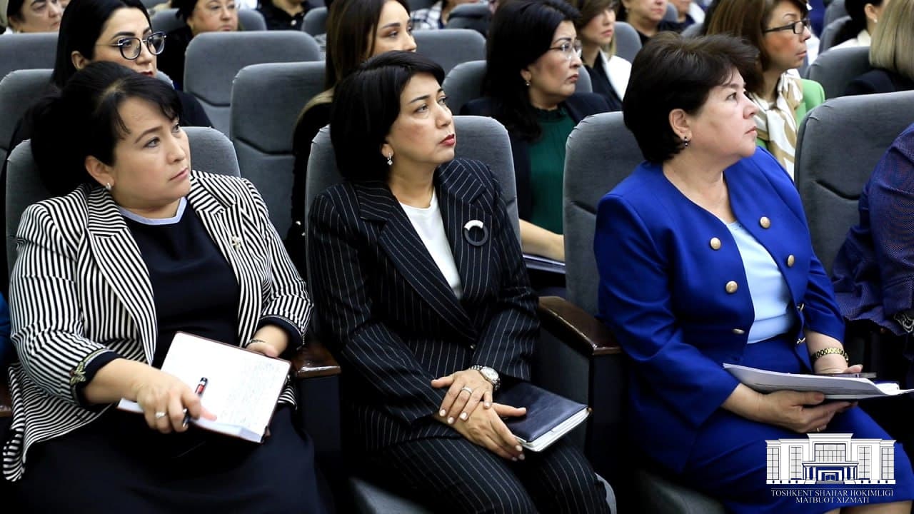 Uchtepa tuman Madaniyat markazida “Oila jamiyat va davlat muhofazasida” mavzusidagi davra suhbati bo‘lib o‘tdi.