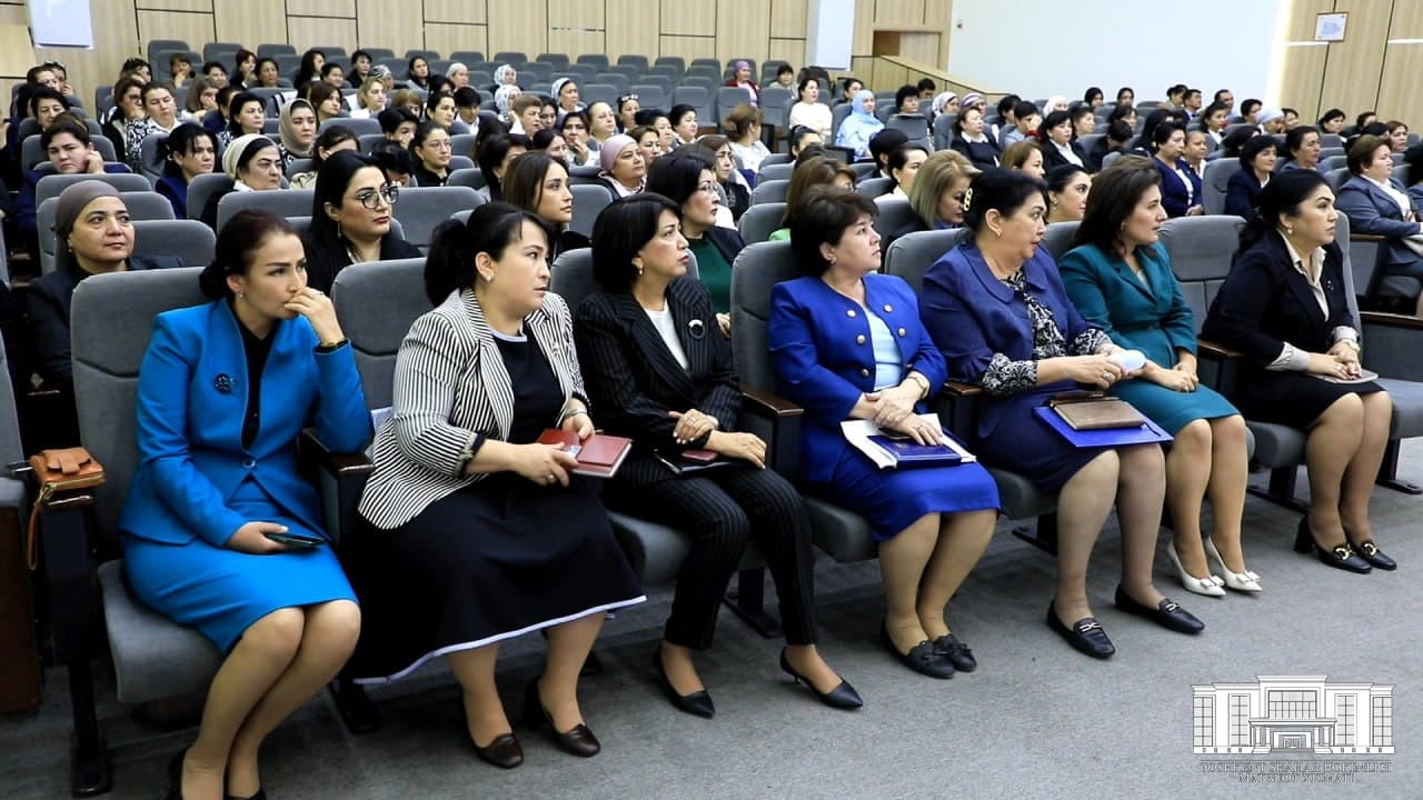 Uchtepa tuman Madaniyat markazida “Oila jamiyat va davlat muhofazasida” mavzusidagi davra suhbati bo‘lib o‘tdi.