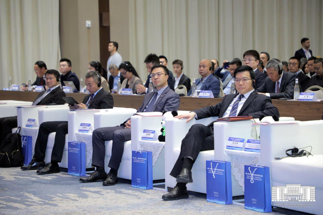 Встреча с делегацией провинции Сычуань