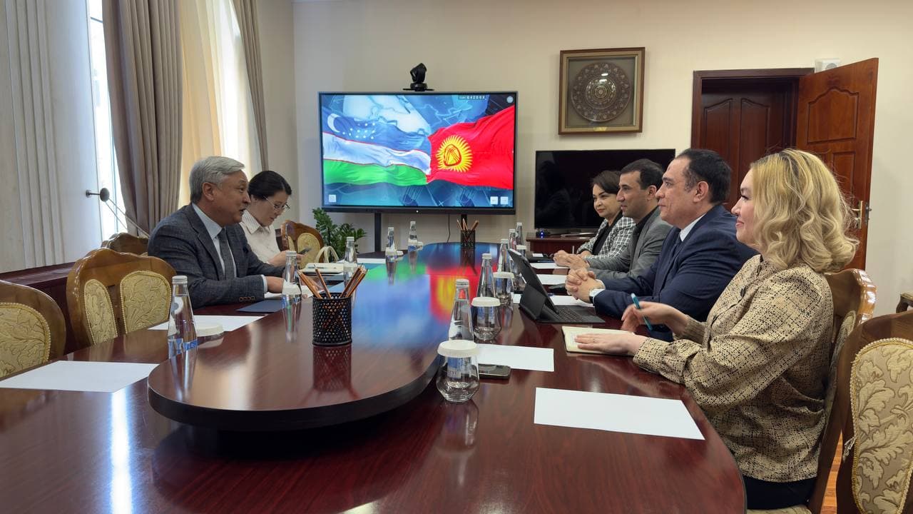 Qirg‘iz Respublikasining Oʻzbekiston Respublikasidagi Favqulodda va Muxtor Elchi Chotonov Duyshenkul Tezekbayevich “Oʻzarxiv” agentligiga tashrif buyurdi