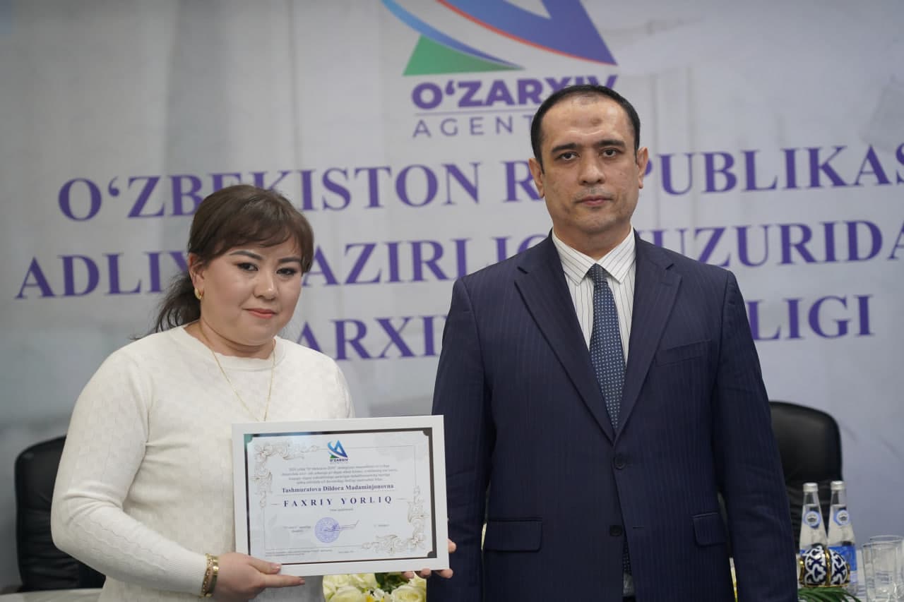 Yil yakunlari bo‘yicha alohida o‘rnak ko‘rsatgan “O‘zarxiv” agentligi tizimi xodimlarini taqdirlash marosimi bo‘lib o‘tdi