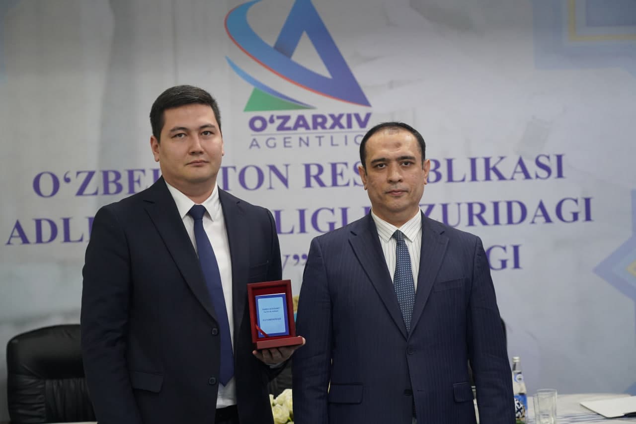 Yil yakunlari bo‘yicha alohida o‘rnak ko‘rsatgan “O‘zarxiv” agentligi tizimi xodimlarini taqdirlash marosimi bo‘lib o‘tdi