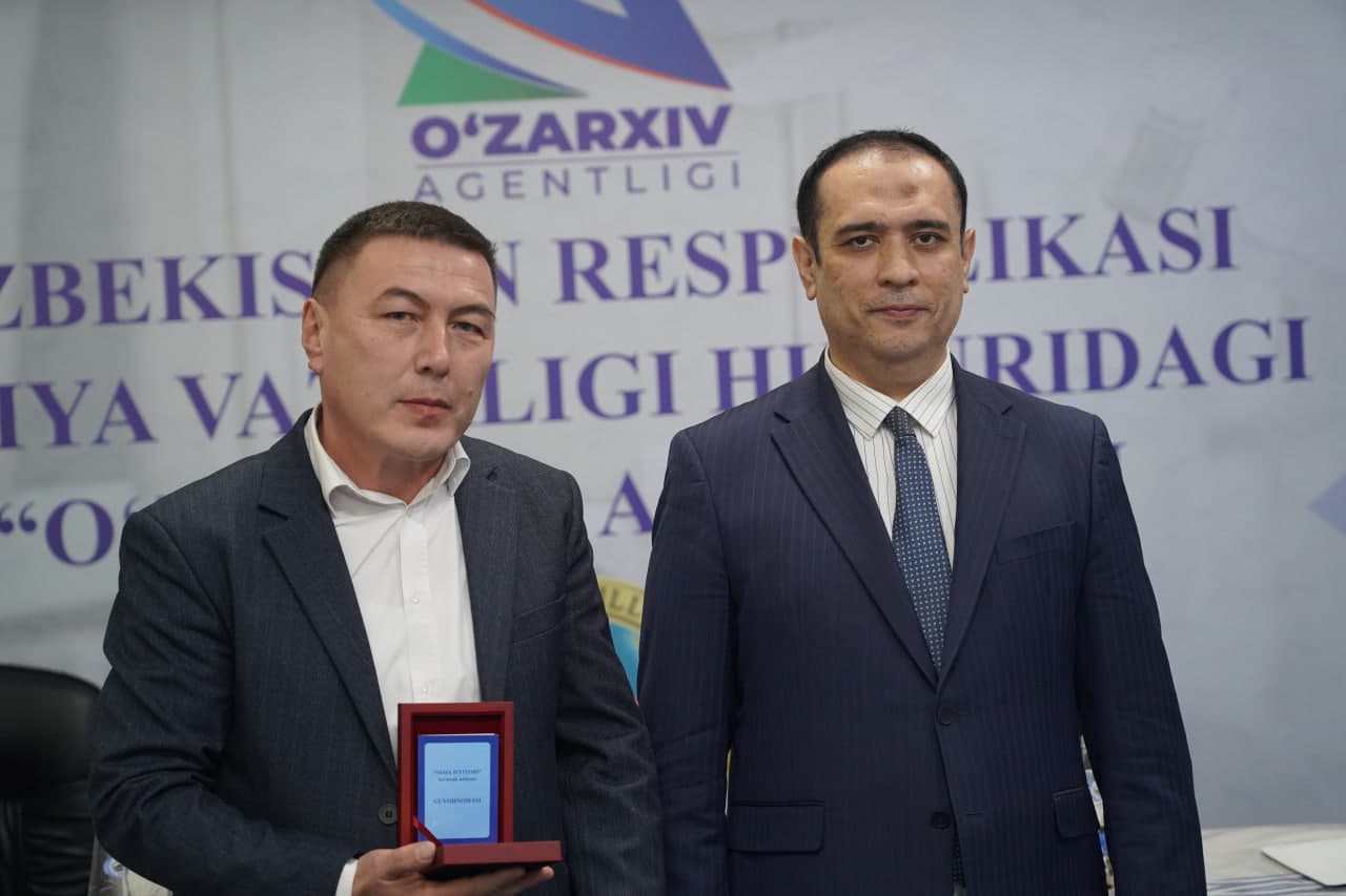 Yil yakunlari bo‘yicha alohida o‘rnak ko‘rsatgan “O‘zarxiv” agentligi tizimi xodimlarini taqdirlash marosimi bo‘lib o‘tdi