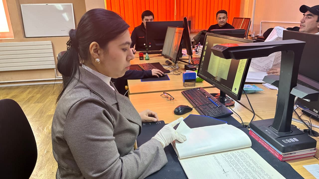 “Oʻzarxiv” agentligi direktori U. Yusupov Toshkent shahar markaziy davlat arxivida boʻldi