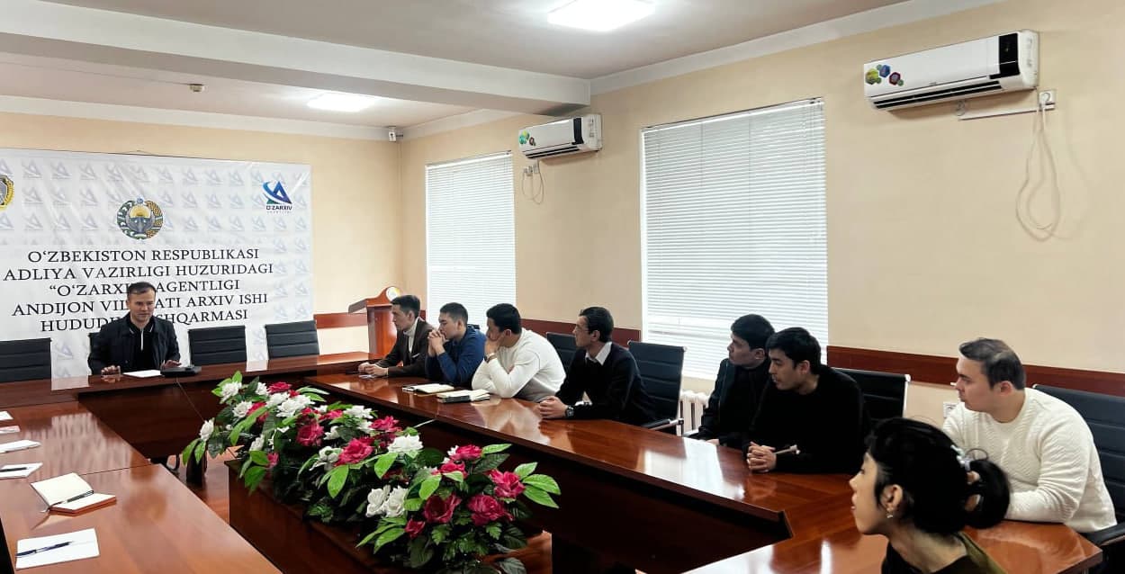 Мамлакатимизда ҳар ҳафтанинг пайшанба куни вазирлик, идора ва ҳокимликларда “Ёшлар куни” бўлиши белгиланди.