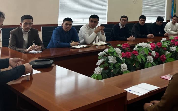 Мамлакатимизда ҳар ҳафтанинг пайшанба куни вазирлик, идора ва ҳокимликларда “Ёшлар куни” бўлиши белгиланди.