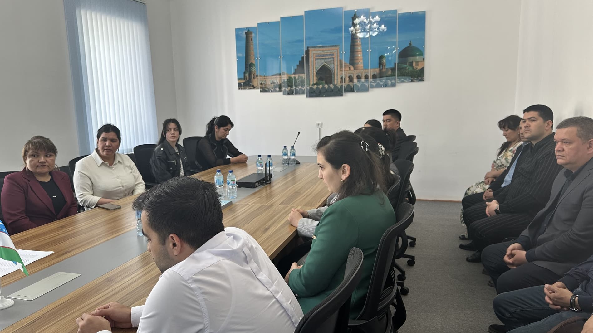 «Ўзархив» агентлиги директори У. Юсупов Хоразм вилоятидаги Ёш архивчи ходимлар билан учрашув ўтказди.