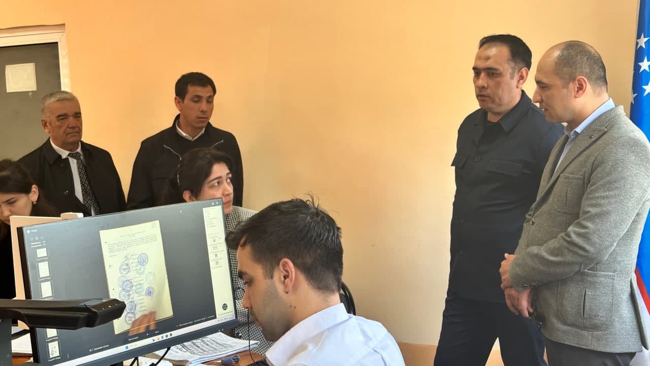 «Ўзархив» агентлиги директори Улуғбек Юсупов Хоразм вилоятидаги давлат архивларида бўлди