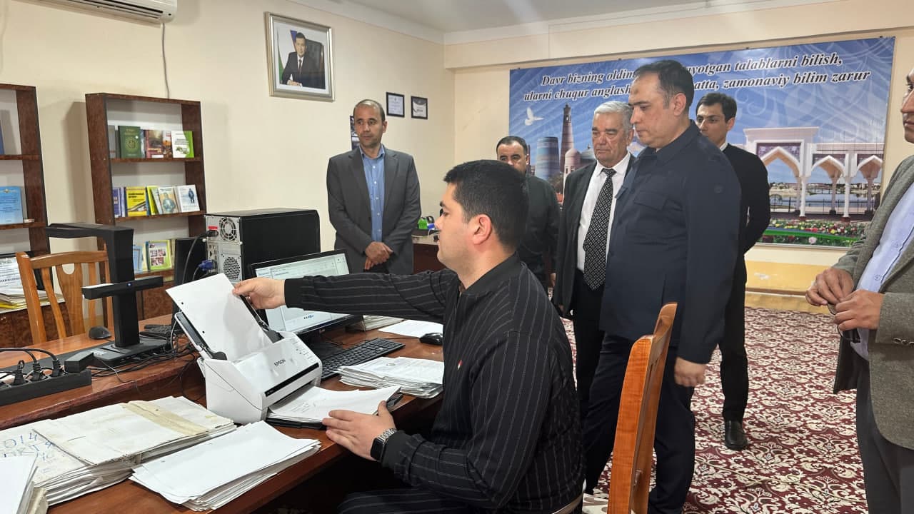 «Ўзархив» агентлиги директори Улуғбек Юсупов Хоразм вилоятидаги давлат архивларида бўлди