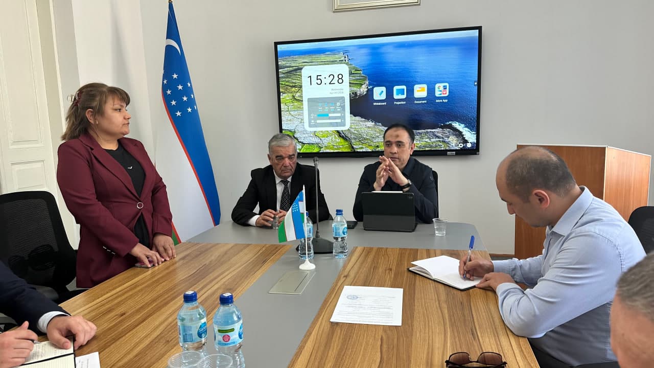 «Ўзархив» агентлиги директори Улуғбек Юсупов Хоразм вилоятидаги архив муассасалари раҳбарлари билан мулоқот ўтказди.