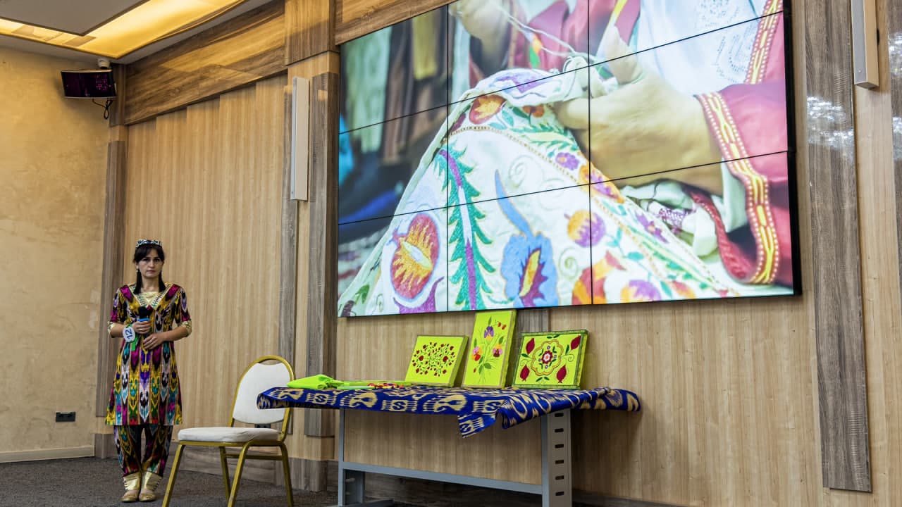 «Ўзархив» агентлиги тизимидаги архив муассасаларида фаолият юритаётган хотин-қизлар иштирокида “АРХИВ МАЛИКАЛАРИ-2026” Республика кўрик-танлови бўлиб ўтди