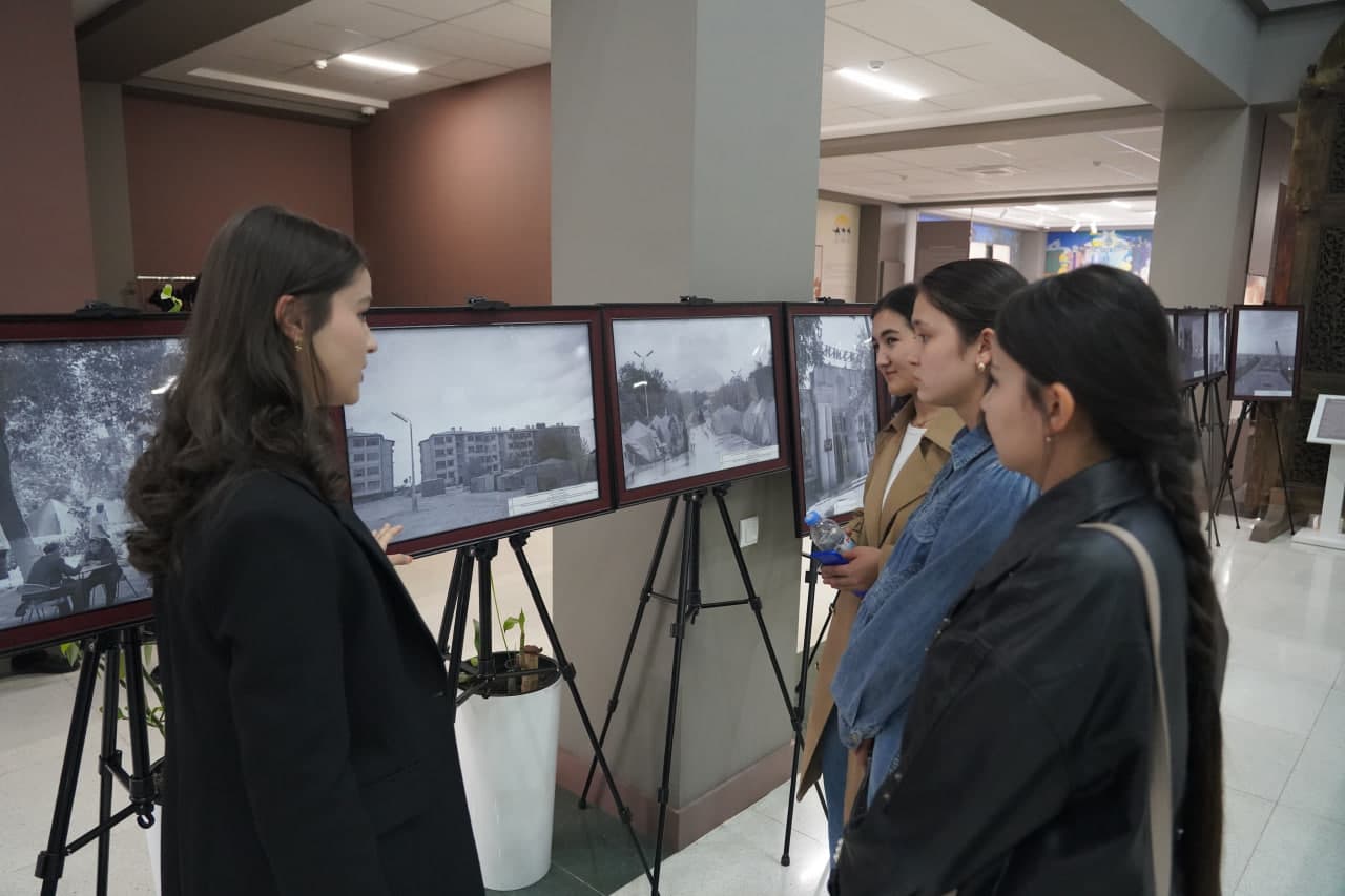“Тошкент зилзиласи – халқлараро бирдамлик нуқтаси” мавзусида архив ҳужжатлари фотокўргазмаси ўтказилди