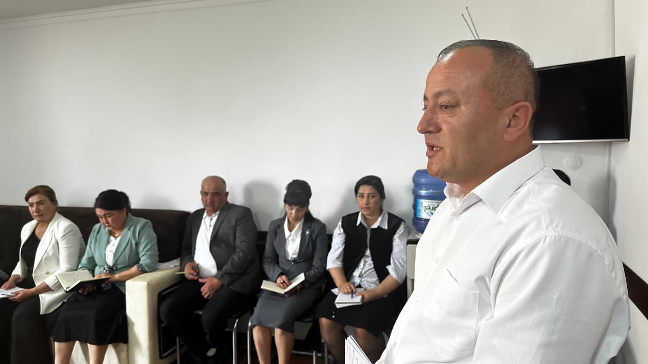 «Ўзархив» агентлиги директори Улуғбек Юсупов Бухоро вилоятидаги архив муассасалари раҳбарлари билан мулоқот ўтказди.