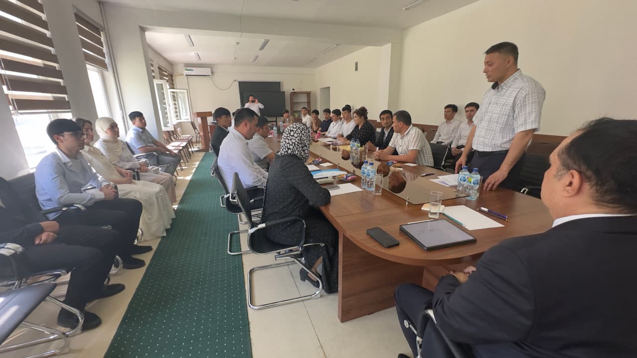 “O‘zarxiv” agentligi direktori Mirzo Ulug‘bek nomidagi O‘zbekiston Milliy universiteti Tarix fakulteti talabalari bilan uchrashuv o‘tkazdi.