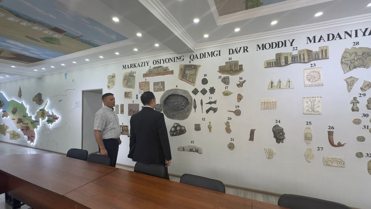 “O‘zarxiv” agentligi direktori Mirzo Ulug‘bek nomidagi O‘zbekiston Milliy universiteti Tarix fakulteti talabalari bilan uchrashuv o‘tkazdi.