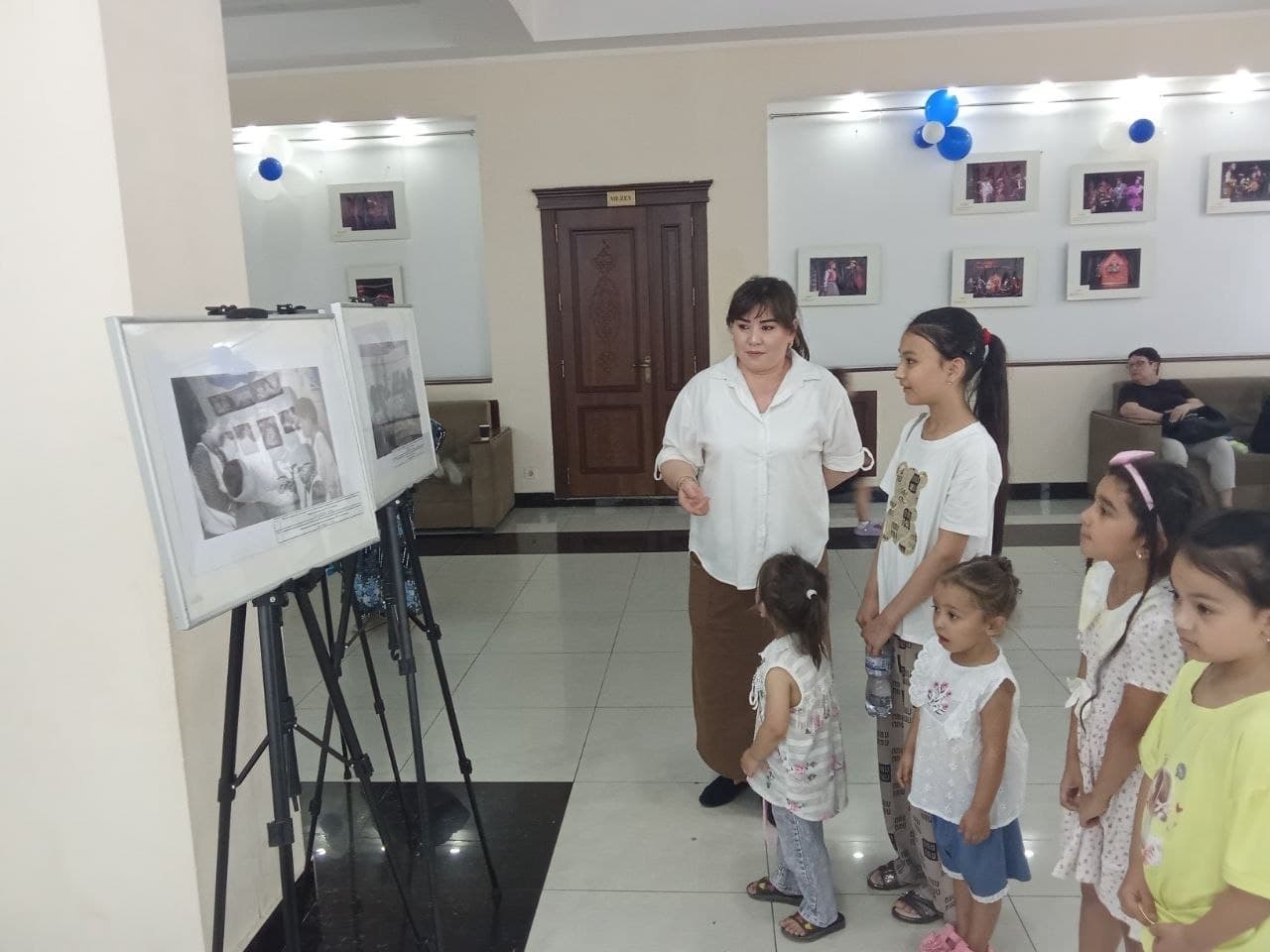 “1 июнь — Халқаро болаларни ҳимоя қилиш куни” муносабати билан фотоҳужжатлар кўргазмаси ташкил этилди