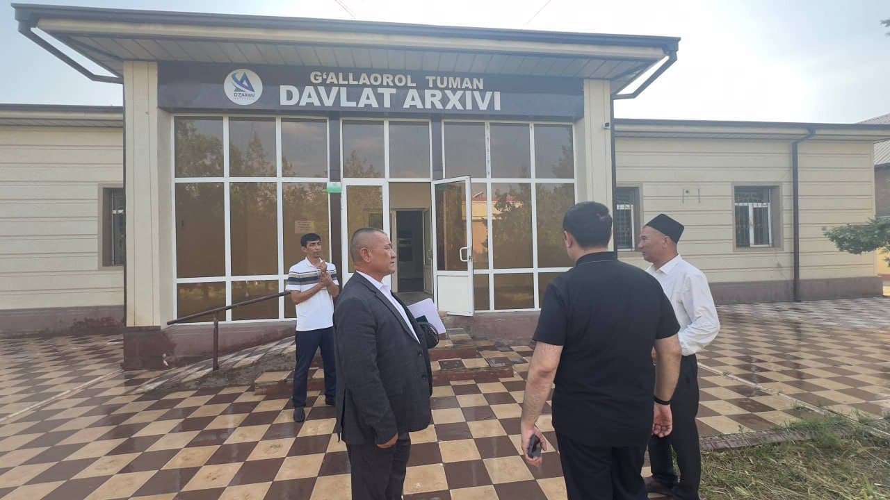 “Oʻzarxiv” agentligi direktori Ulugʻbek Yusupov Jizzax viloyatidagi davlat arxivlarida boʻldi