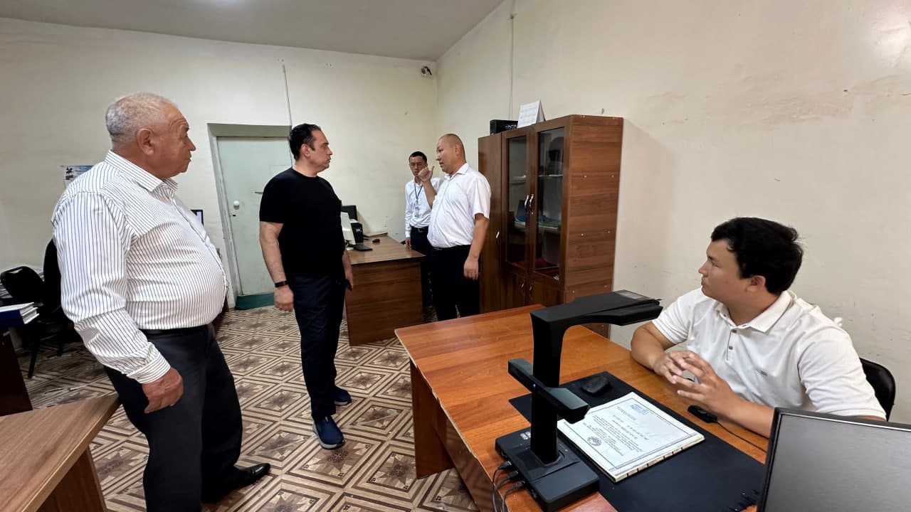 “Oʻzarxiv” agentligi direktori Ulugʻbek Yusupov Surxondaryo viloyatidagi davlat arxivlarida boʻldi