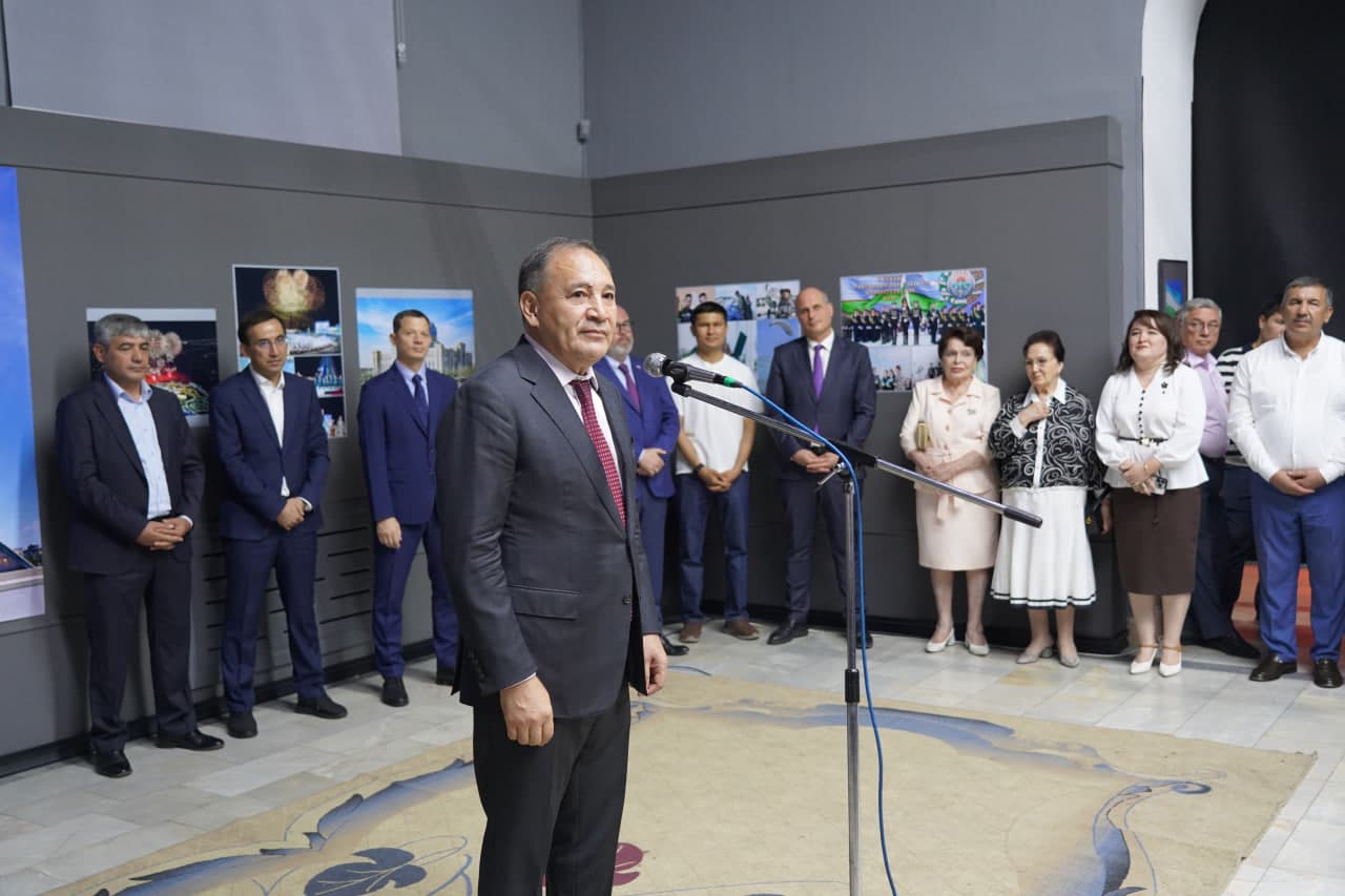 “Yagona Vatan, yagona xalq bo‘lib, yangi hayot va kelajak yaratamiz!” ezgu g‘oyasini o‘zida mujassam etgan “Mustaqillik xotirasi!” nomli fotoko‘rgazma tashkil etildi.