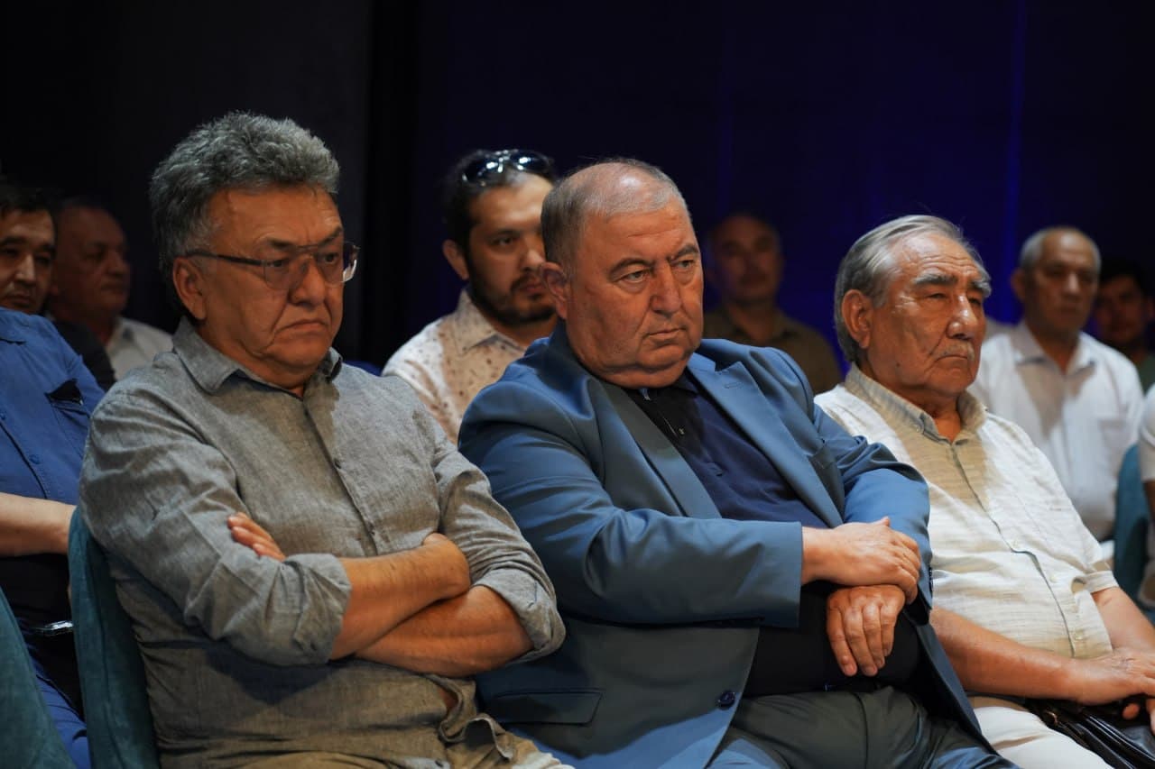 Soha haqida ochiq gaplashildi O‘zbekiston Respublikasi madaniyat vazirining birinchi o‘rinbosari — Kinematografiya agentligi direktori Jahongir Ahmedov kinoijodkorlar bilan ochiq muloqot o‘tkazdi.