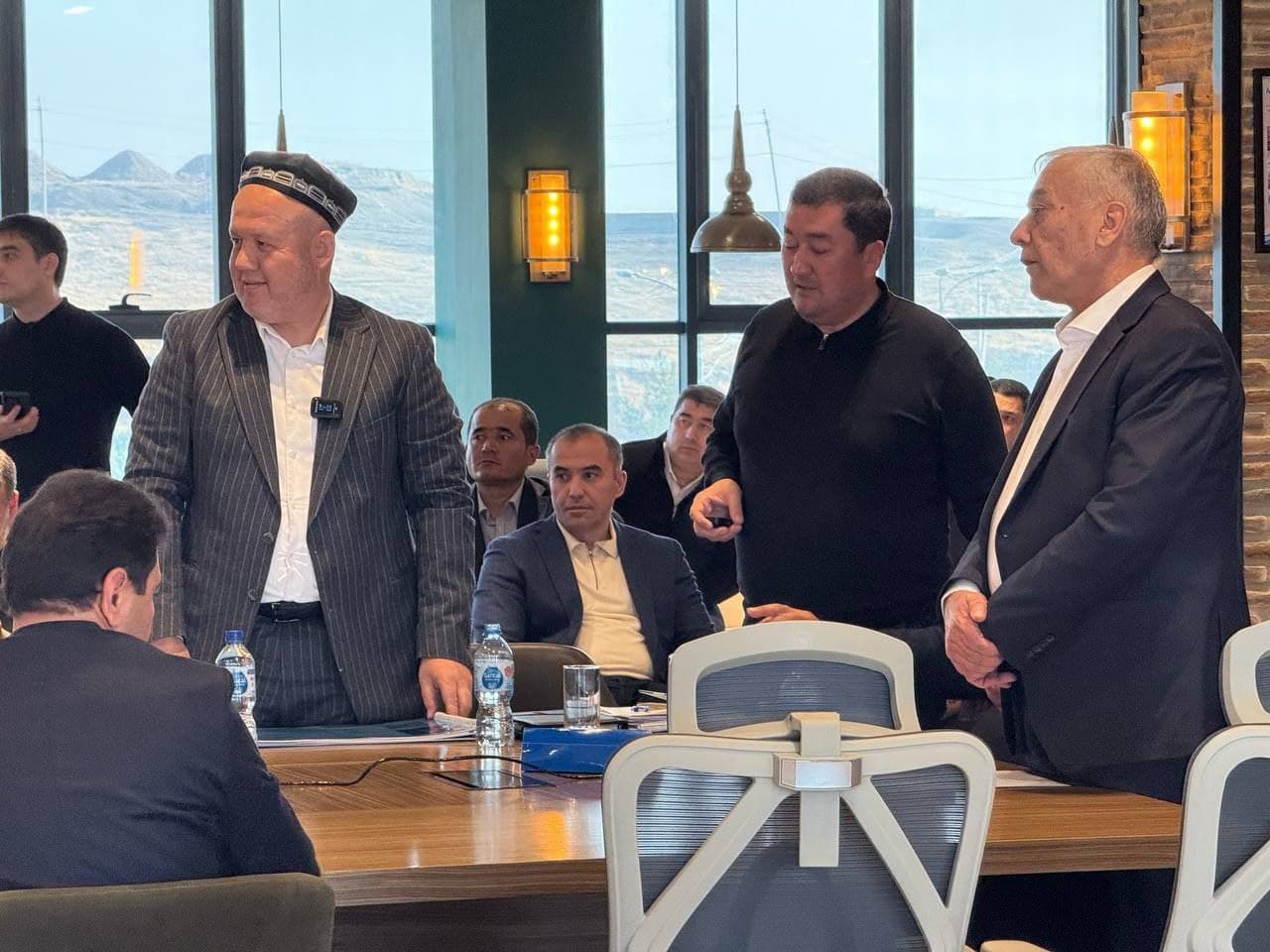 Samarqandda tadbirkorlar bilan ochiq muloqot bo‘lib o‘tdi