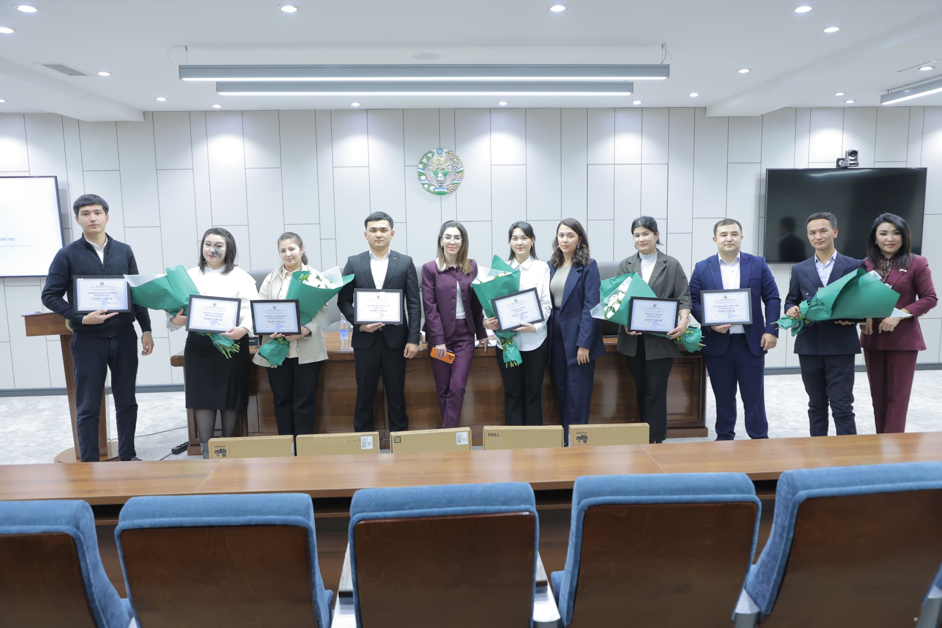 Vazir va yoshlar uchrashuvi