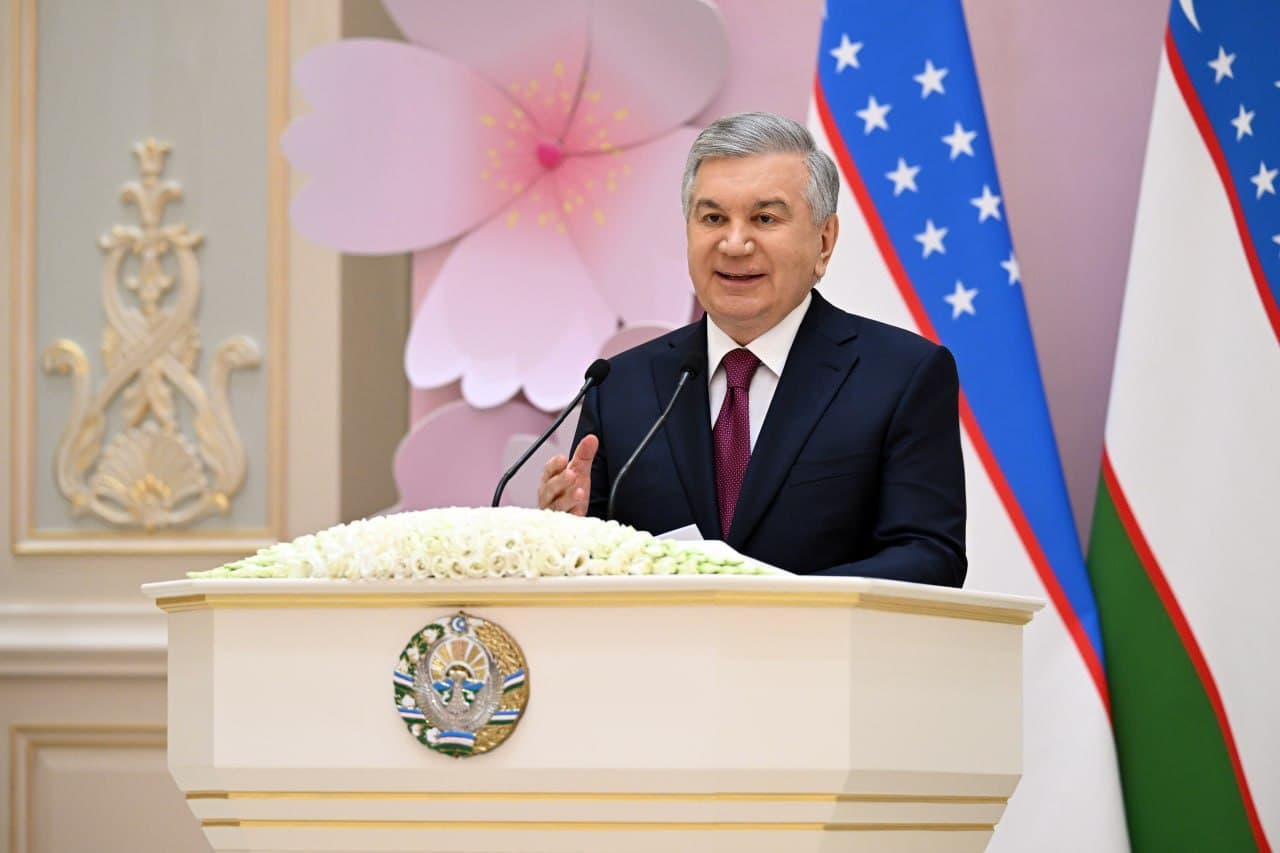 Prezident Shavkat Mirziyoyev butun O‘zbekiston ayollarini 8-mart – Xalqaro xotin-qizlar kuni bilan samimiy muborakbod etdi