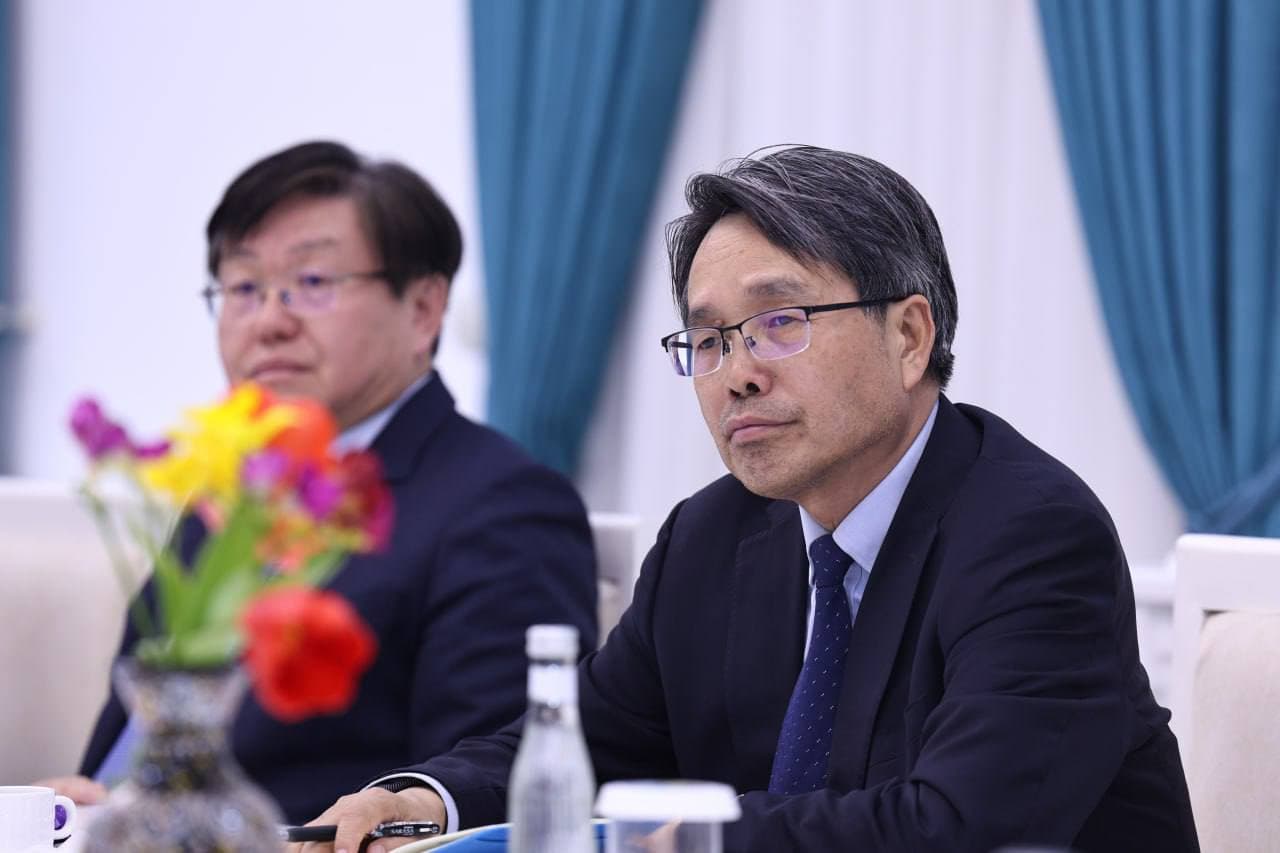 Xitoylik olimlar bilan kambag‘allikni qisqartirish masalalari muhokama qilindi