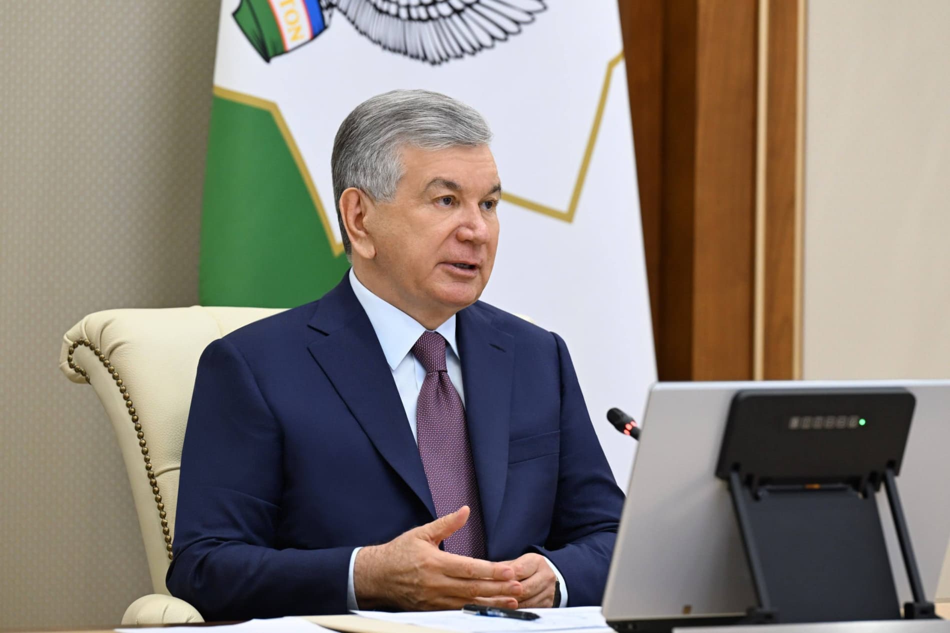 Prezident Shavkat Mirziyoyev xususiy kasbiy taʼlimni rivojlantirish chora-tadbirlari yuzasidan taqdimot bilan tanishdi.