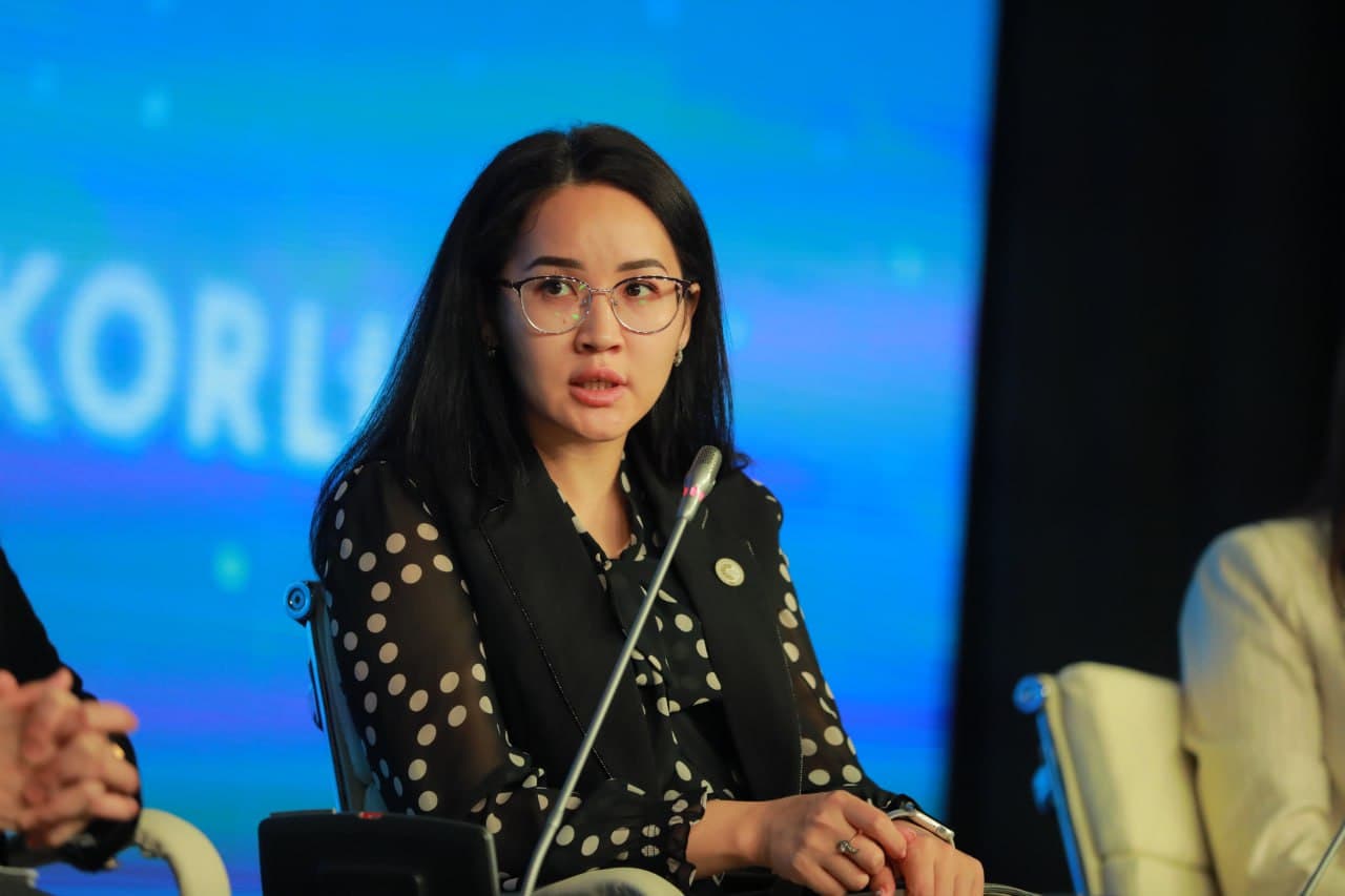 “Youth in Debate Hall”