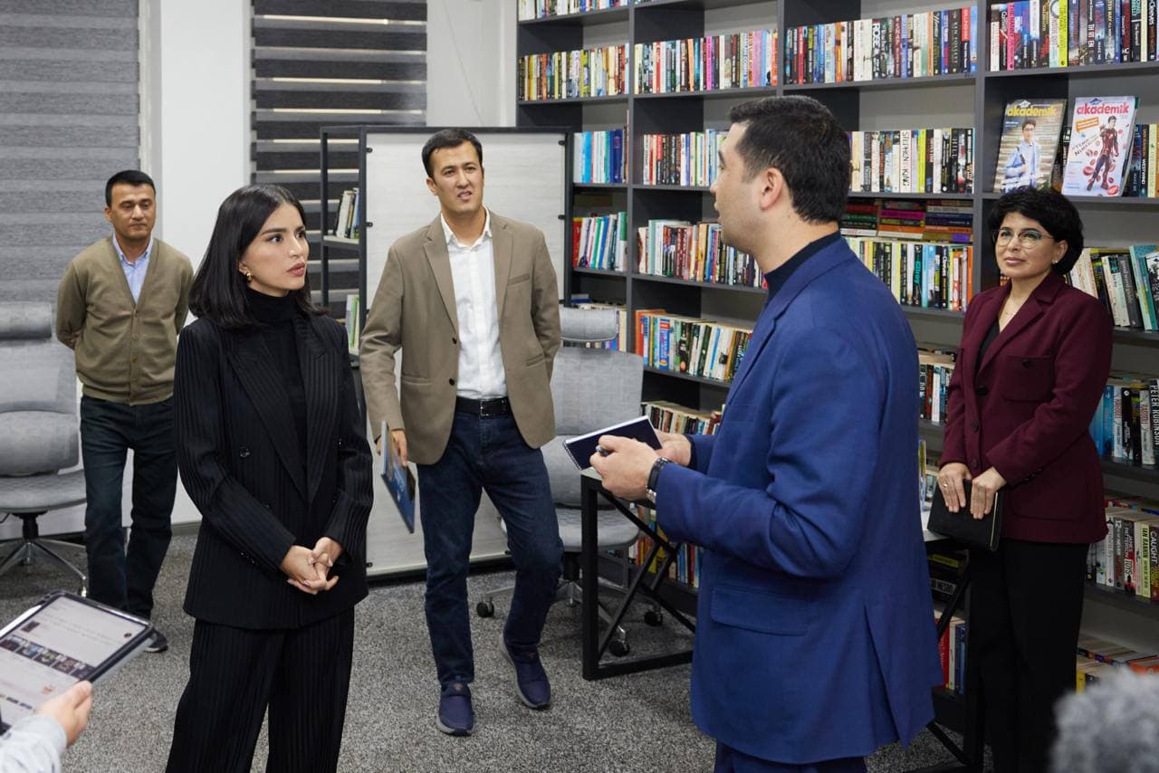 Саида Мирзиёева ёшлар билан учрашди