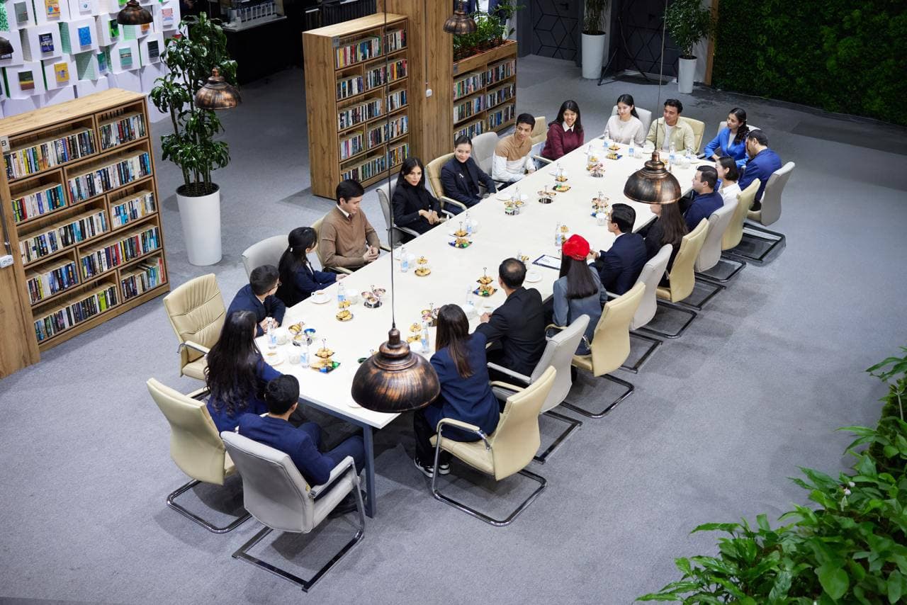 Саида Мирзиёева ёшлар билан учрашди