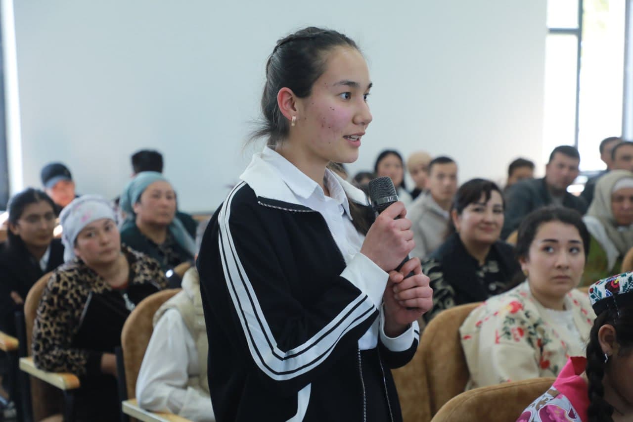 The Director of the Agency, Alisher Sa’dullayev, continues open dialogues with residents and youth.