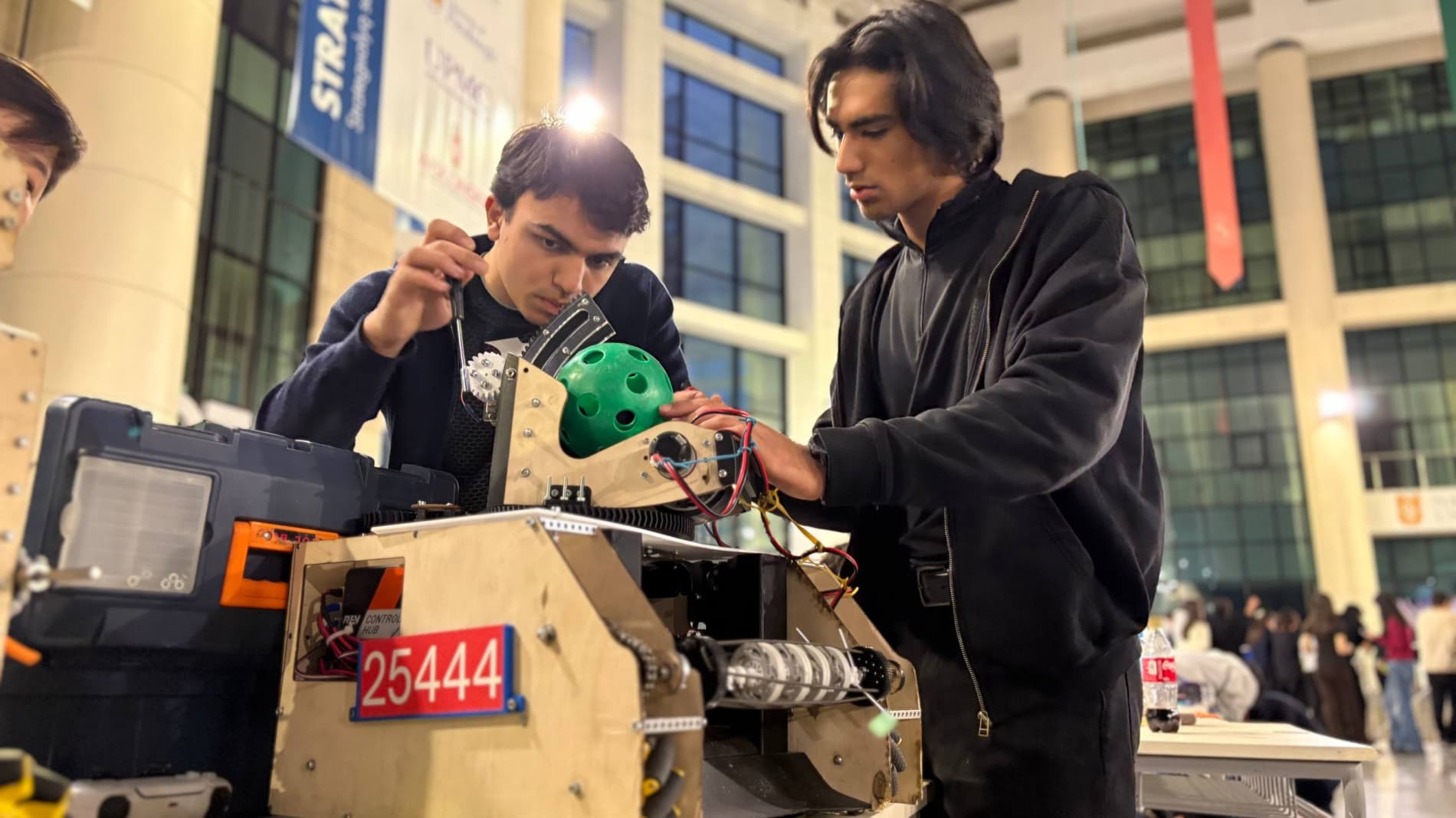 Young inventors from Uzbekistan triumphed in Astana!