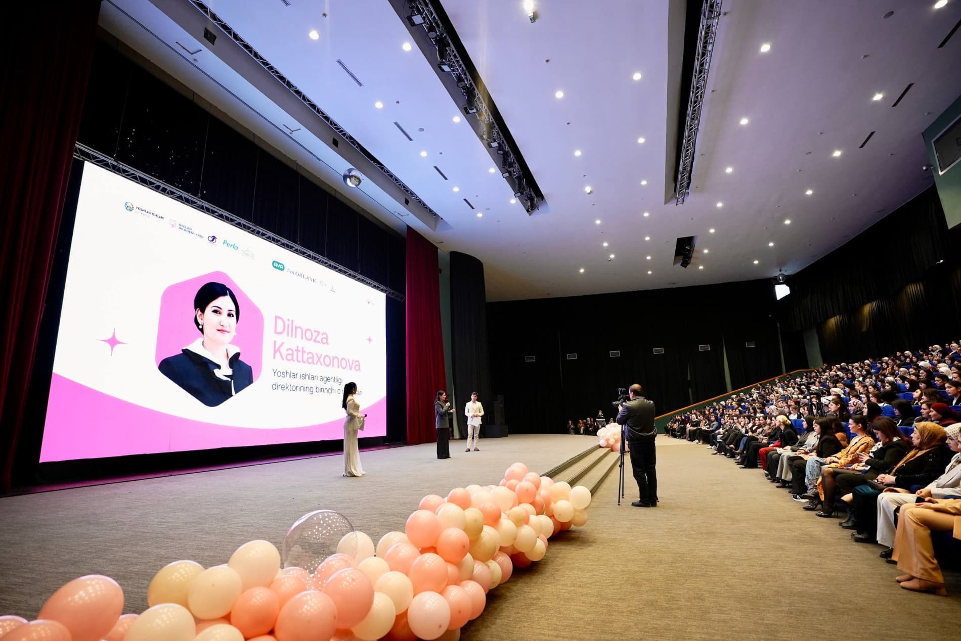 Каждая девушка — будущий лидер!