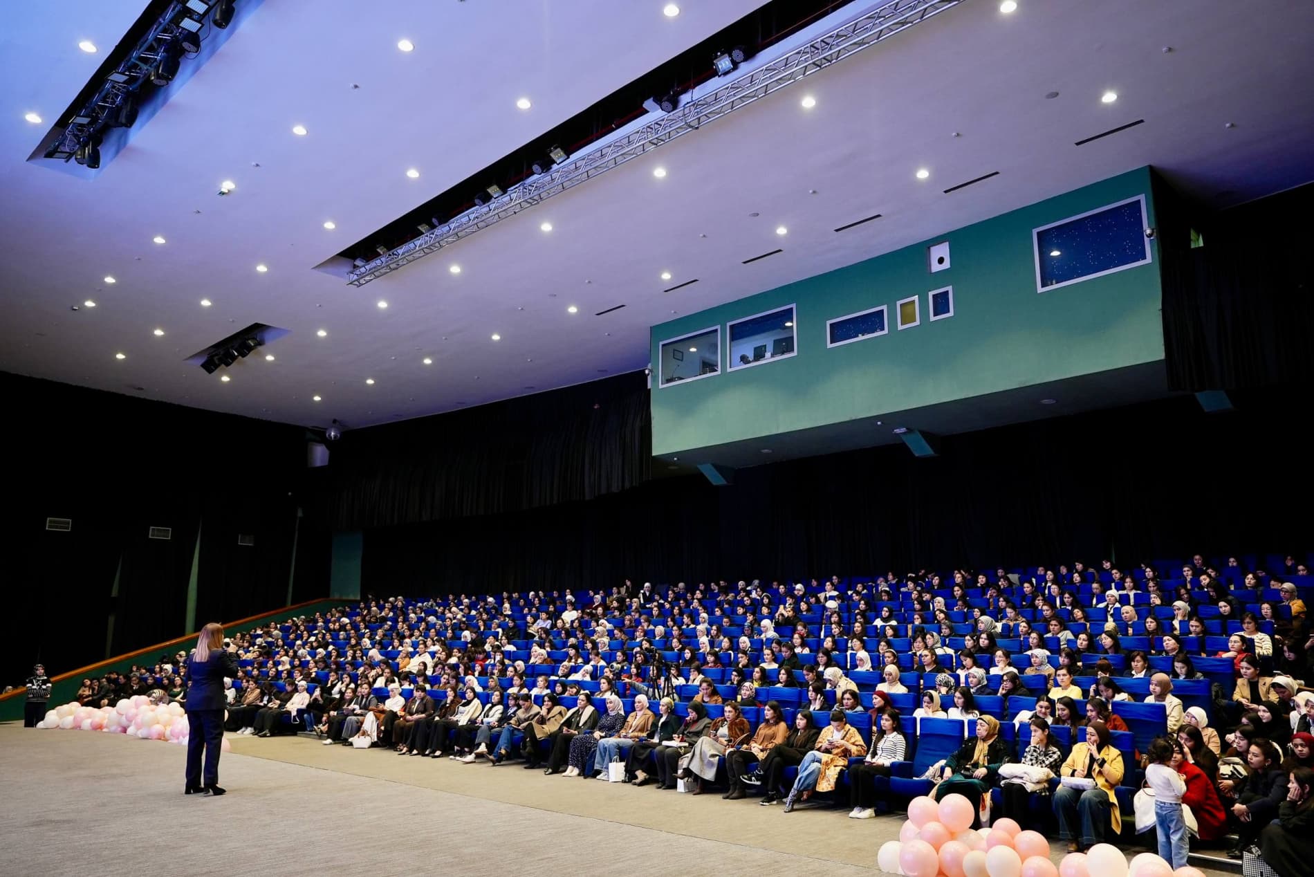 Каждая девушка — будущий лидер!