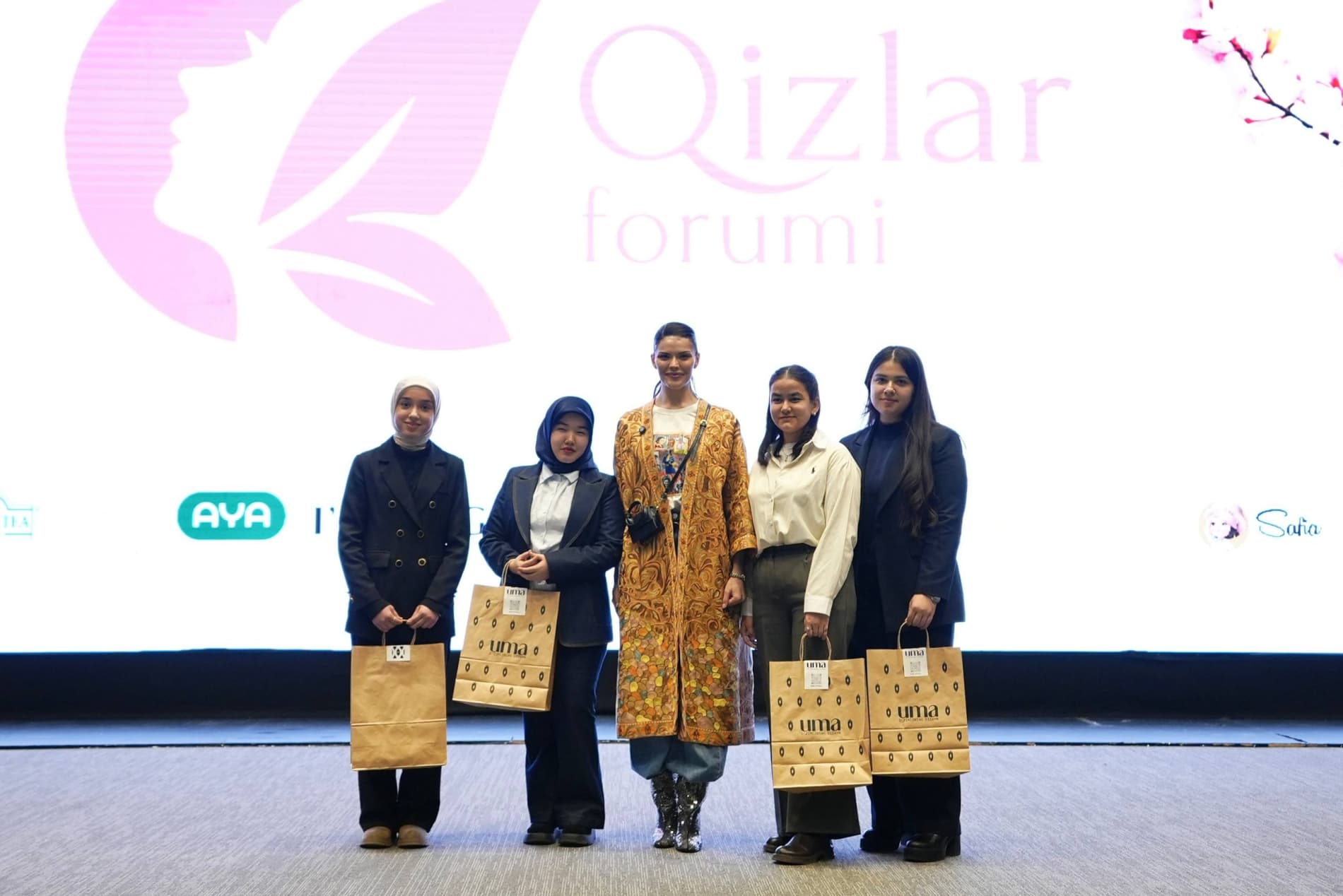 Каждая девушка — будущий лидер!